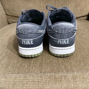 Men’s  Nike shoes size 11